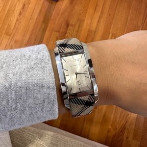 Burberry watch 30mm